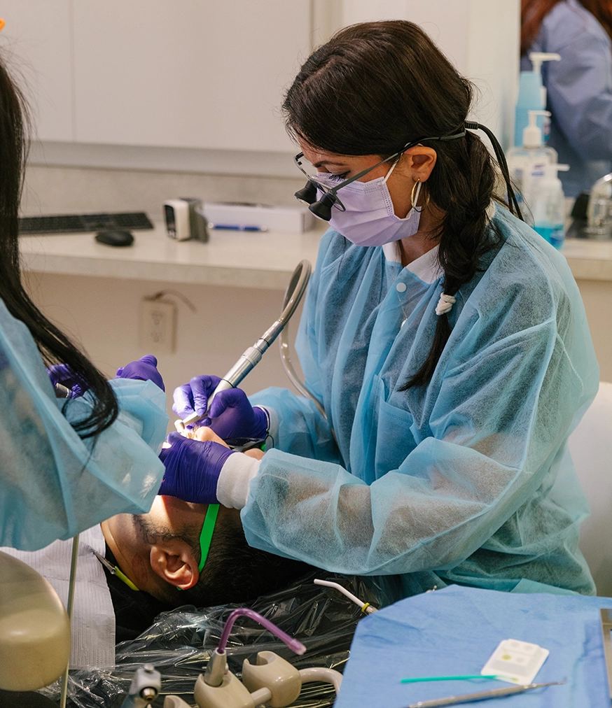 WE’RE HERE TO HELP WITH YOUR DENTAL EMERGENCY